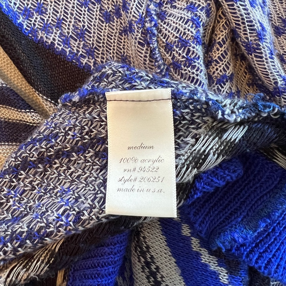 Sweater - Picture 5 of 5